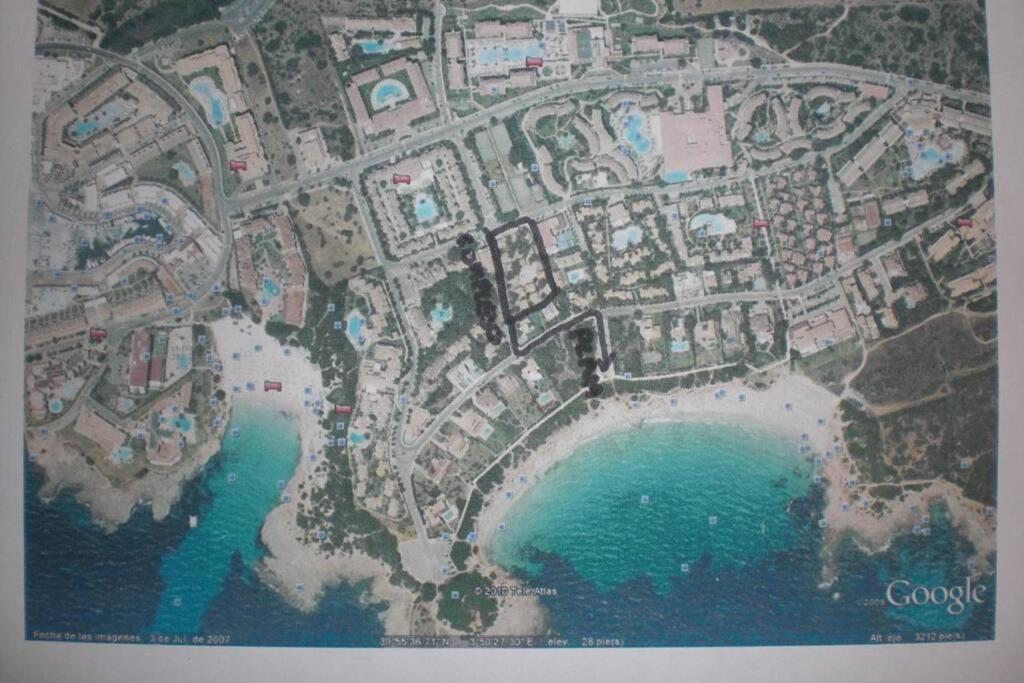 Cerca De La Playa Cala'N Bosch (Menorca)